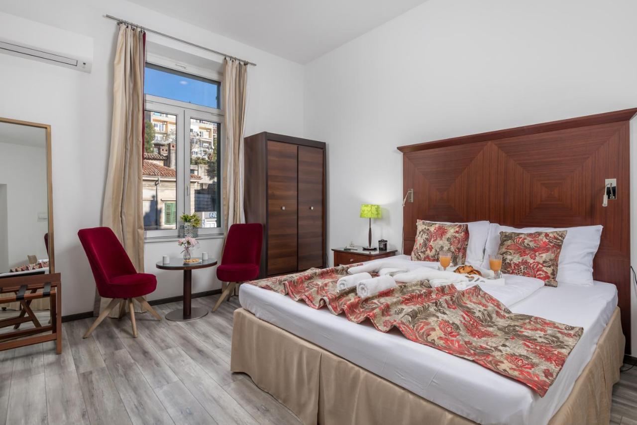Continentale Apartment Рийека Екстериор снимка