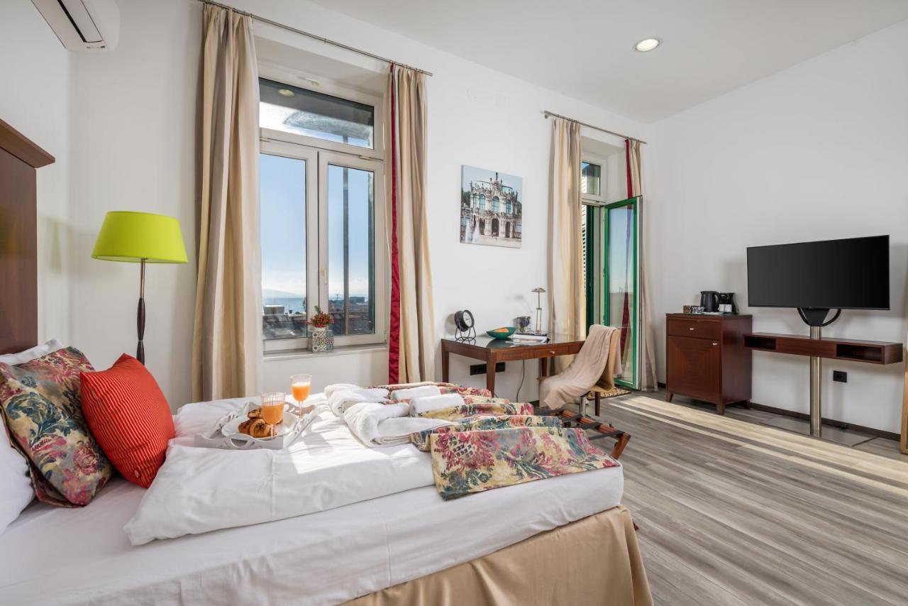Continentale Apartment Рийека Екстериор снимка